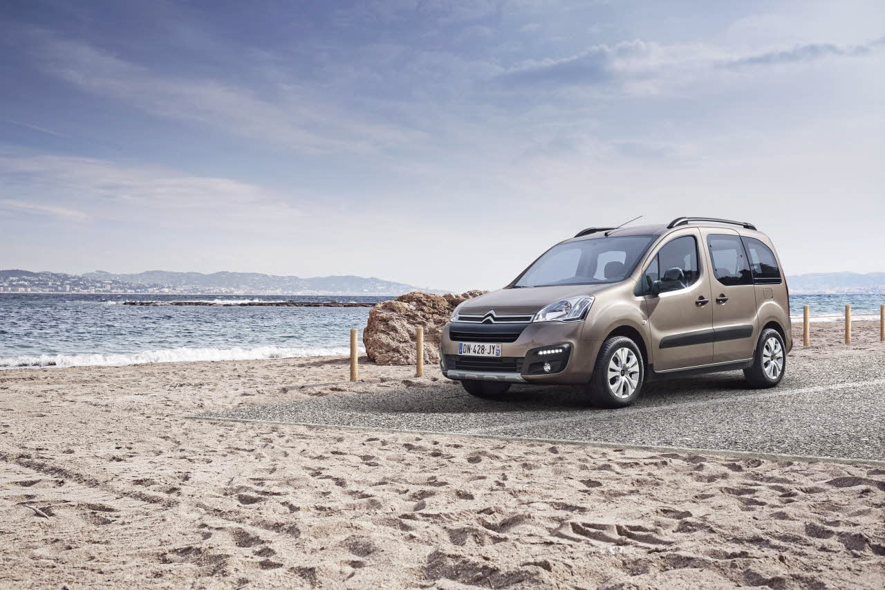 CITROEN C4 VE BERLINGO’YA YENİ DONANIMLAR