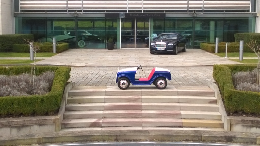 MİNİKLERE ROLL-ROYCE’TAN BÜYÜK SÜRPRİZ