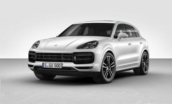Porsche’den iki dünya prömiyeri