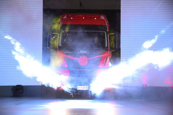 Ecotorq motorlu kamyon hattan indirildi