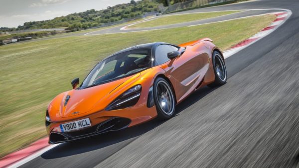 Formula 1® 2018 yılında Pirelli Hot Laps programını lanse ediyor