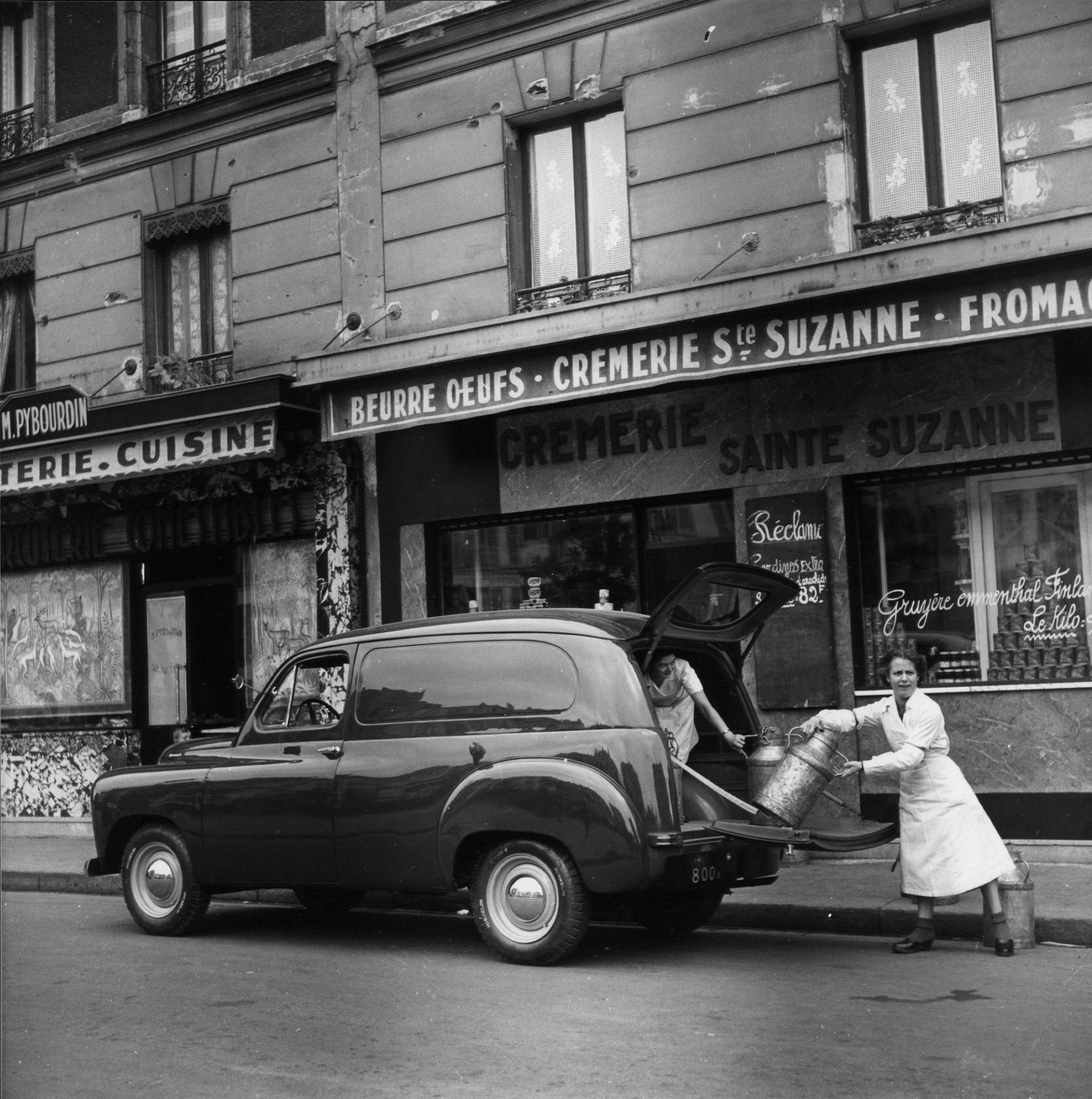 İlklerin markası Renault 120. yılını kutluyor