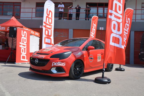 Türkiye’nin lastiği Petlas , otomobil sporlarına desteğini artan bir ivmeye sürdürüyor