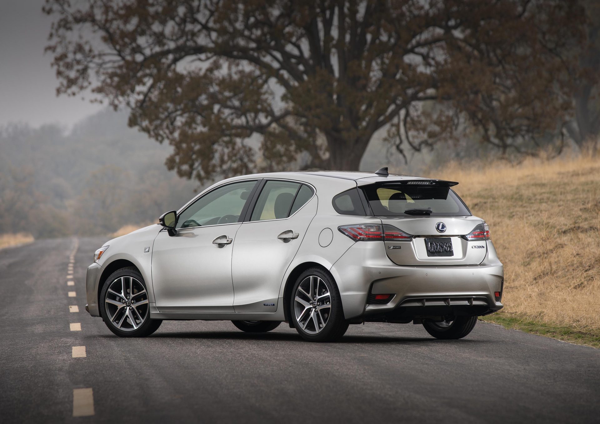 Lexus CT 200h Türkiye’de satışa çıktı