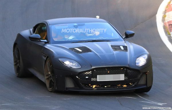 Aston Martin efsanevi “DBS” ismini geri getiriyor