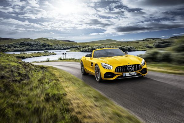 515 beygirlik Mercedes-AMG GT S Roadster tanıtıldı