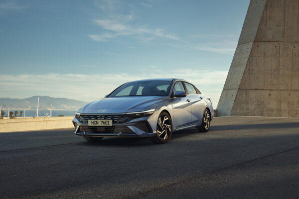 MAKYAJLI ELANTRA 1.395.000 TL’DEN SATIŞA SUNULDU