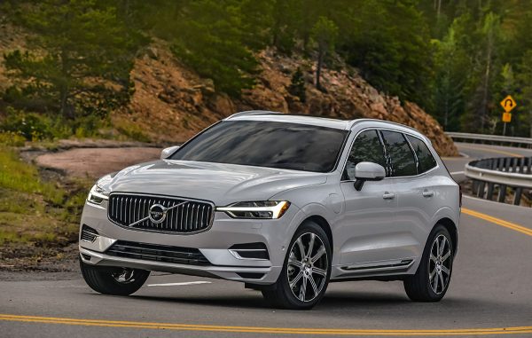 Yeni Volvo XC60, New York Otomobil Fuarı’nda 2018 yılının Dünya Otomobili seçildi