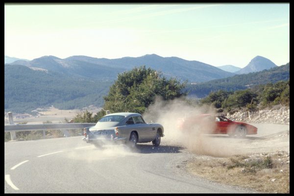 Aston Martin 28 adet “Goldfinger DB5” üretecek