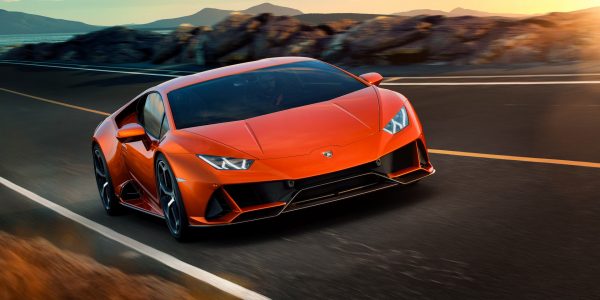 Bebek Lambo yenilendi: Huracan EVO