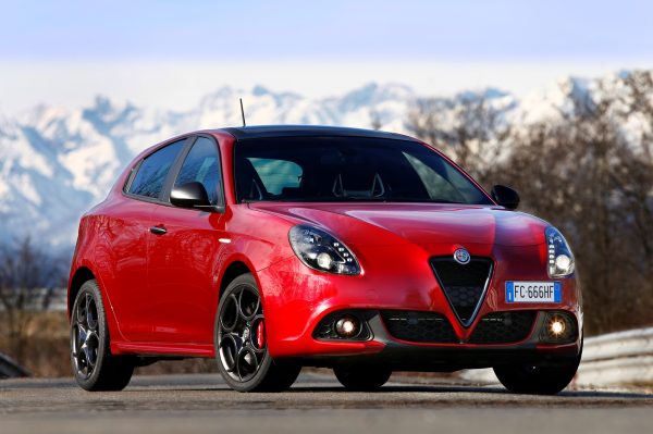Alfa Romeo alacakların yüzünü güldüren kampanya