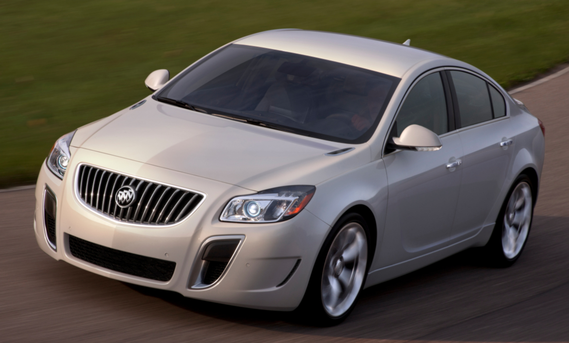 BUICK REGAL YENİ KAROSERLE GELECEK