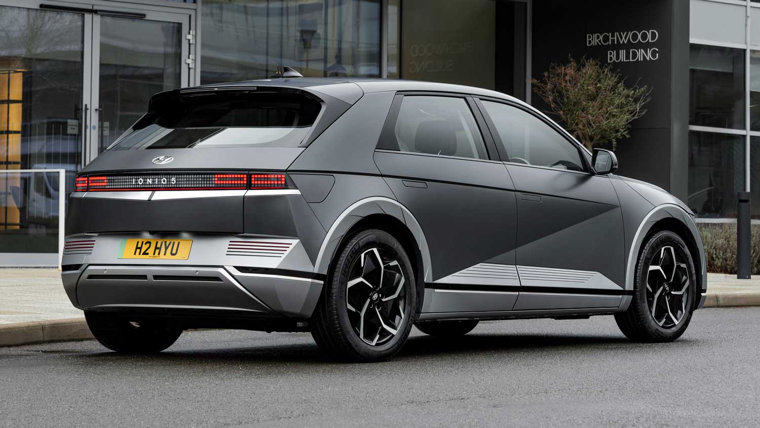 170 HP’LİK HYUNDAI IONIQ 5