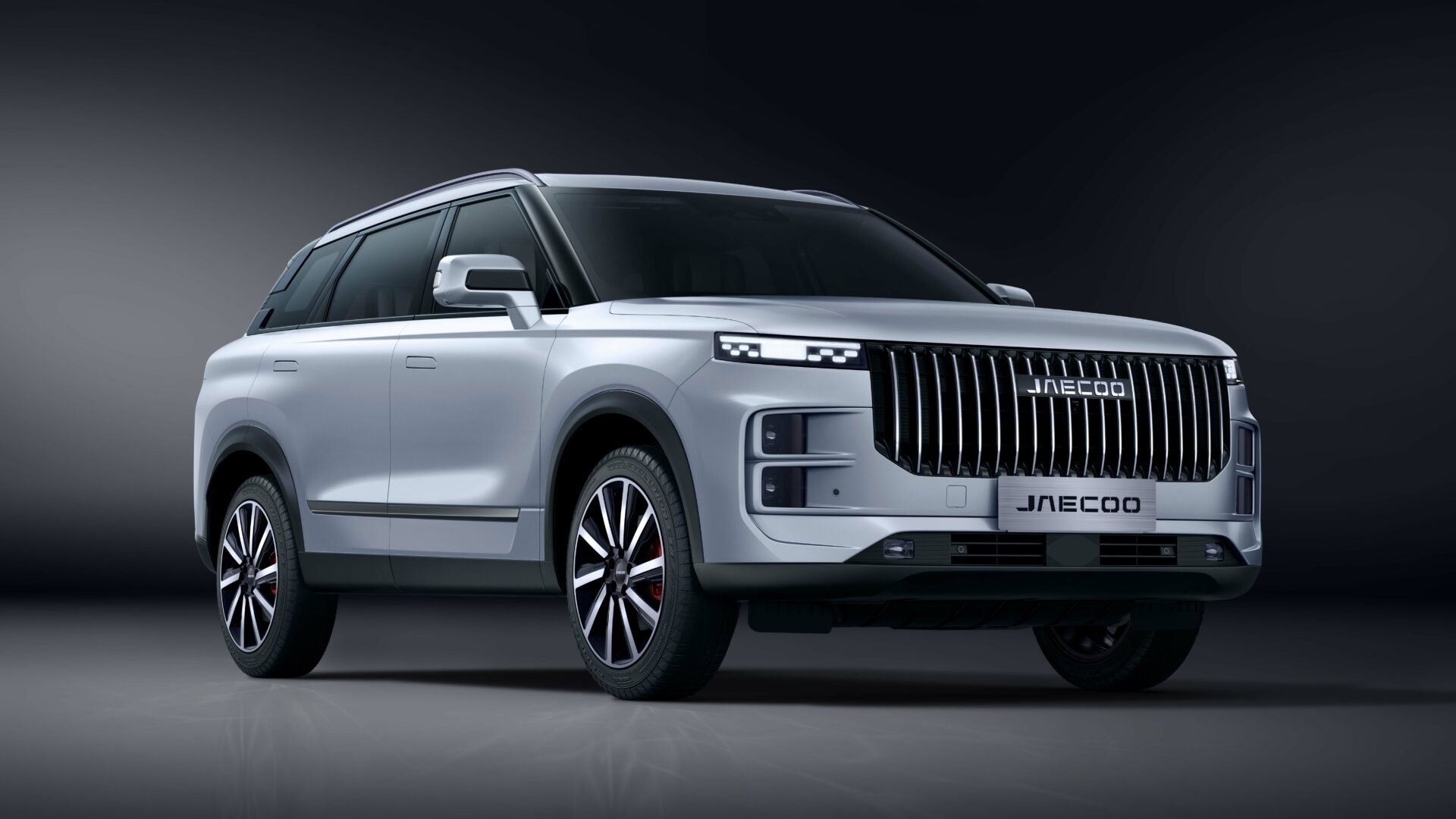 JAECOO J7 İLE ARAZİDE DE ŞIK