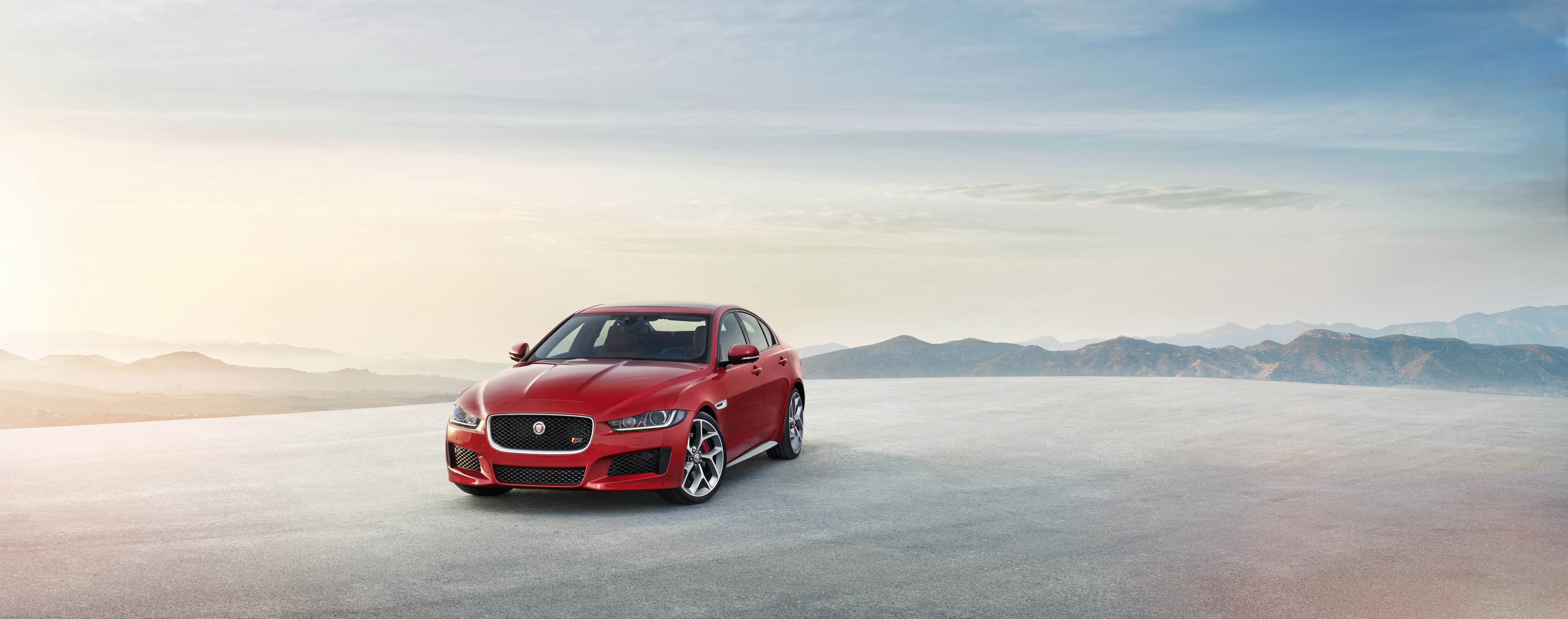 Jaguar XE Tekrar Sahnede
