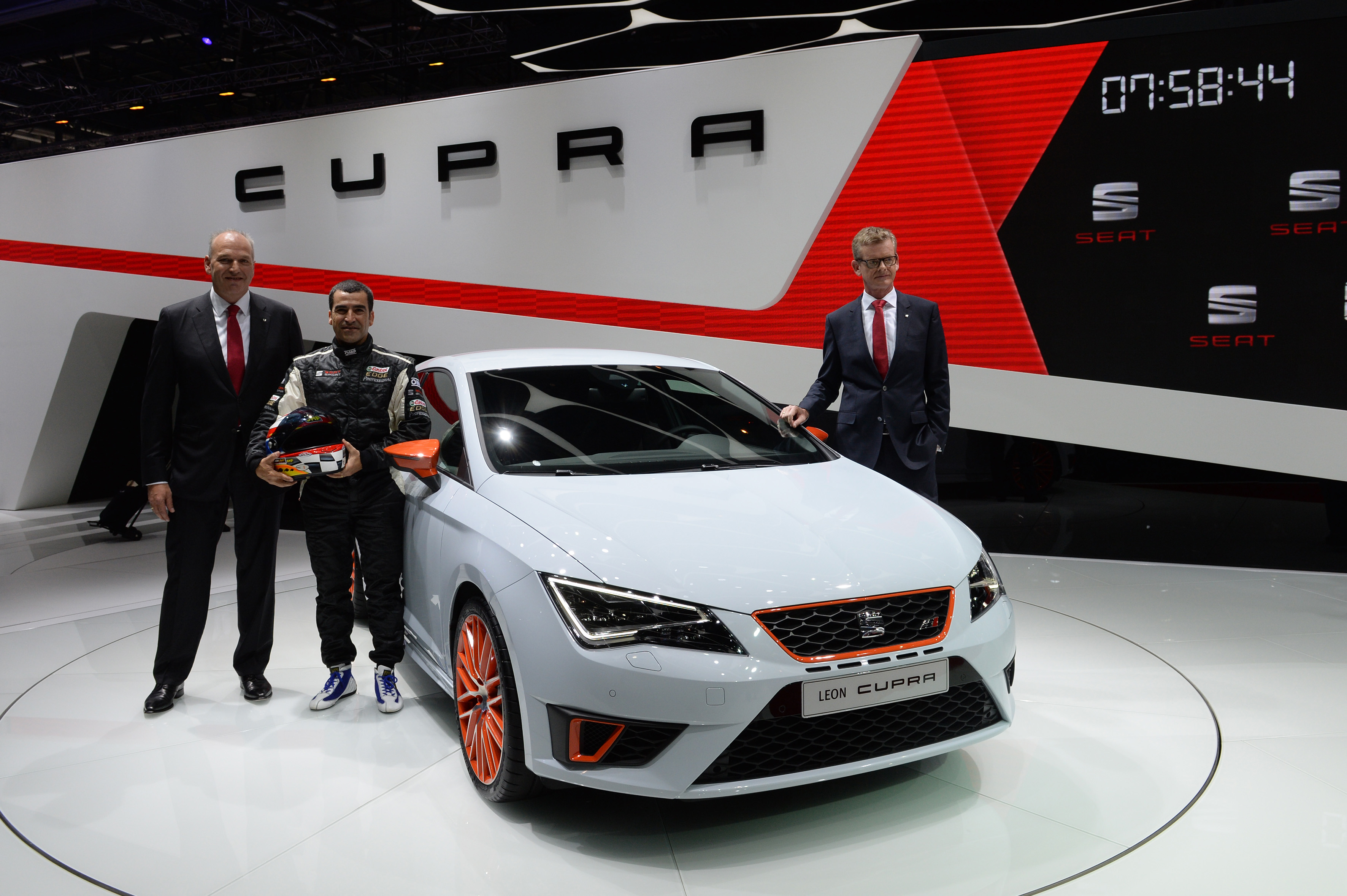 Yeni Seat Leon Cupra Rekoruyla Birlikte Geldi