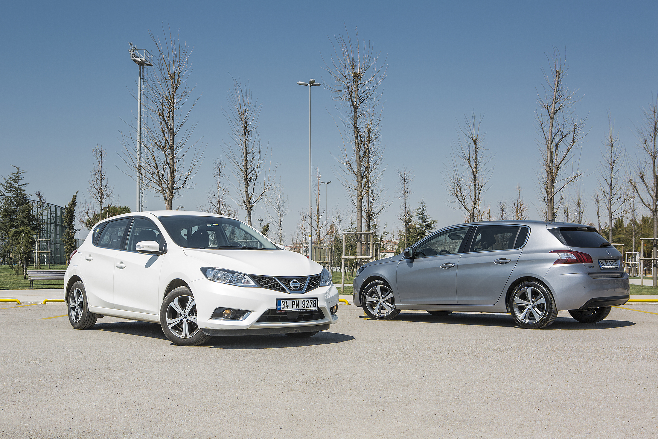 KARPILAŞTIRMA PEUGEOT 308 VS NISSAN PULSAR
