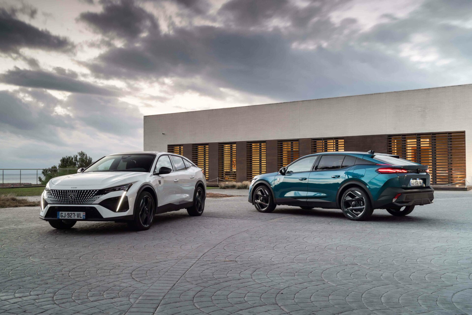 YENİ PEUGEOT 408 TÜRKİYE’YE YENİ YILDA GELİYOR MU?