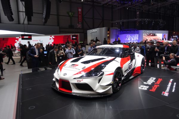 Toyota’nın Efsane Spor Modeli Supra Geri Dönüyor