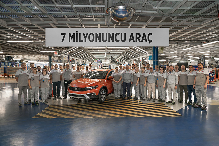 TOFAŞ’TAN 7 MİLYONUNCU ARAÇ