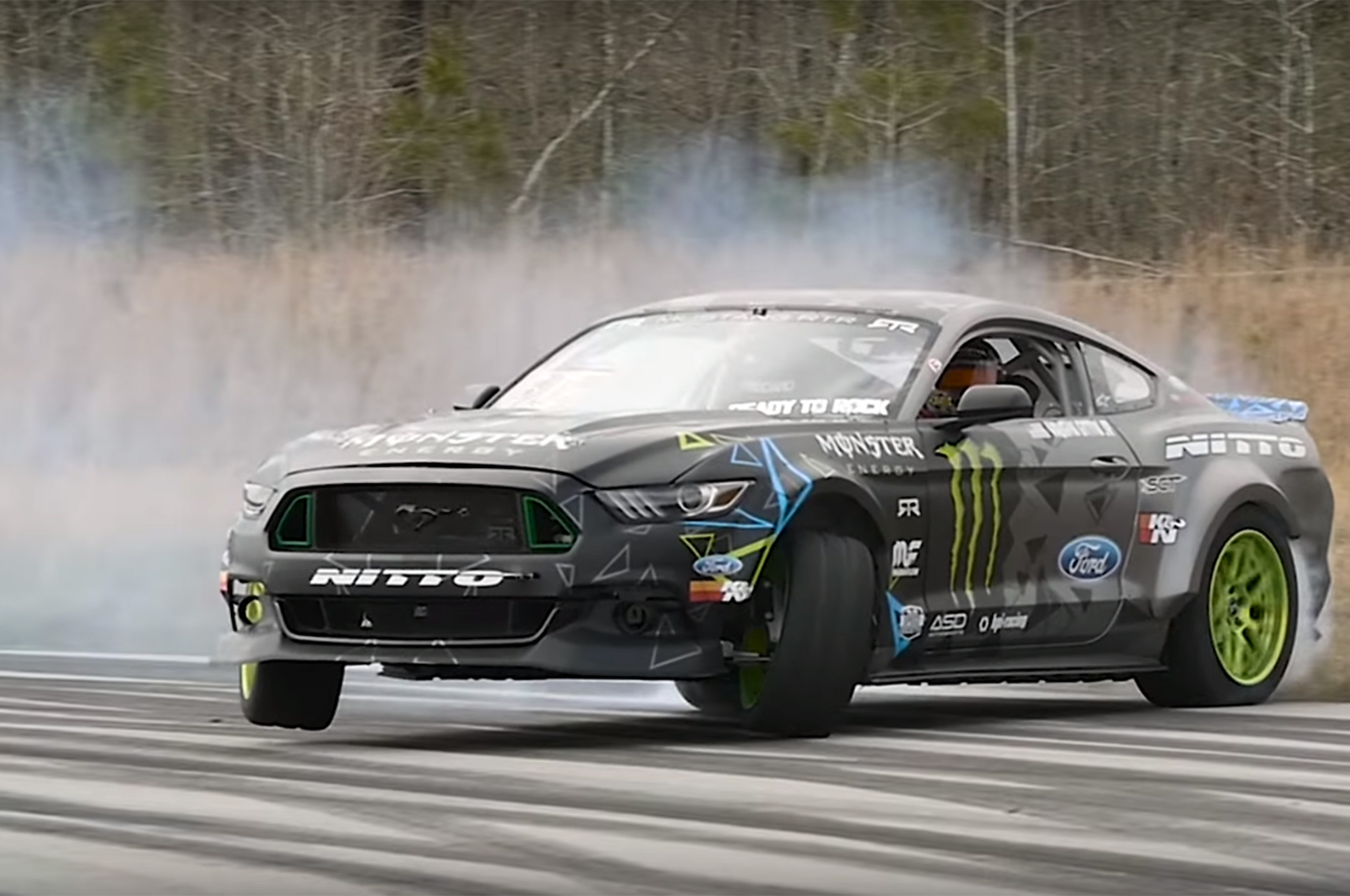 Разгон мустанга. Ford Mustang RTR дрифт. Ford Mustang RTR Formula Drift. Вон Гиттин Мустанг. Вон Гиттин младший Mustang.