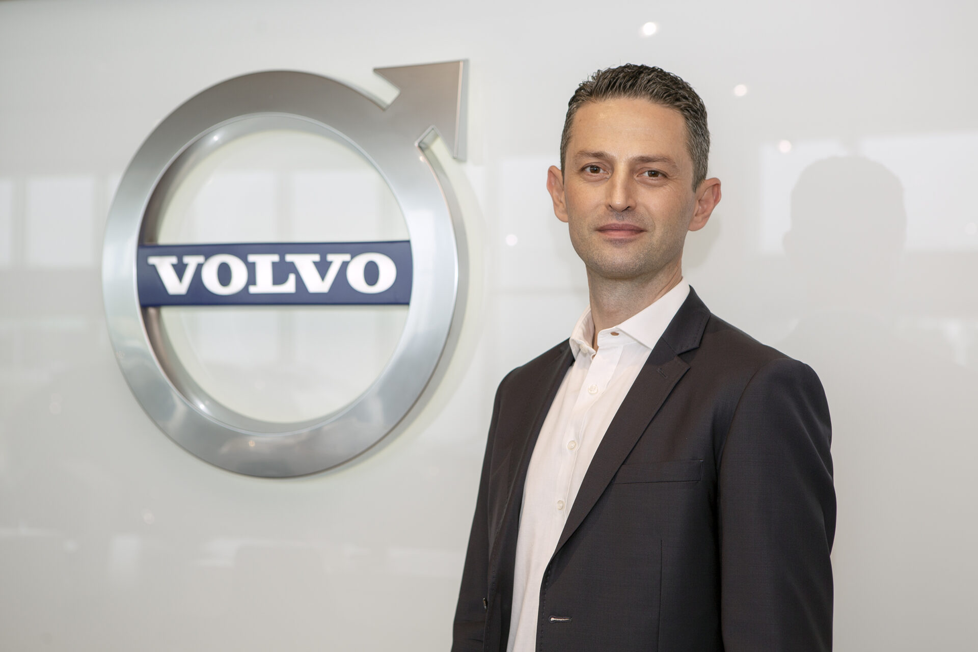 VOLVO CAR TURKEY’İN YENİ GENEL MÜDÜRÜ ALİCAN EMİROĞLU OLDU