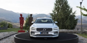 Volvo S90 nasıl bir otomobil? İşte yorumlarımız