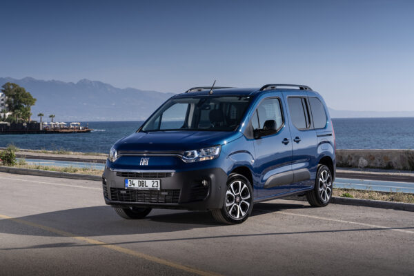 YENİLENEN FIAT DOBLO SATIŞA SUNULDU