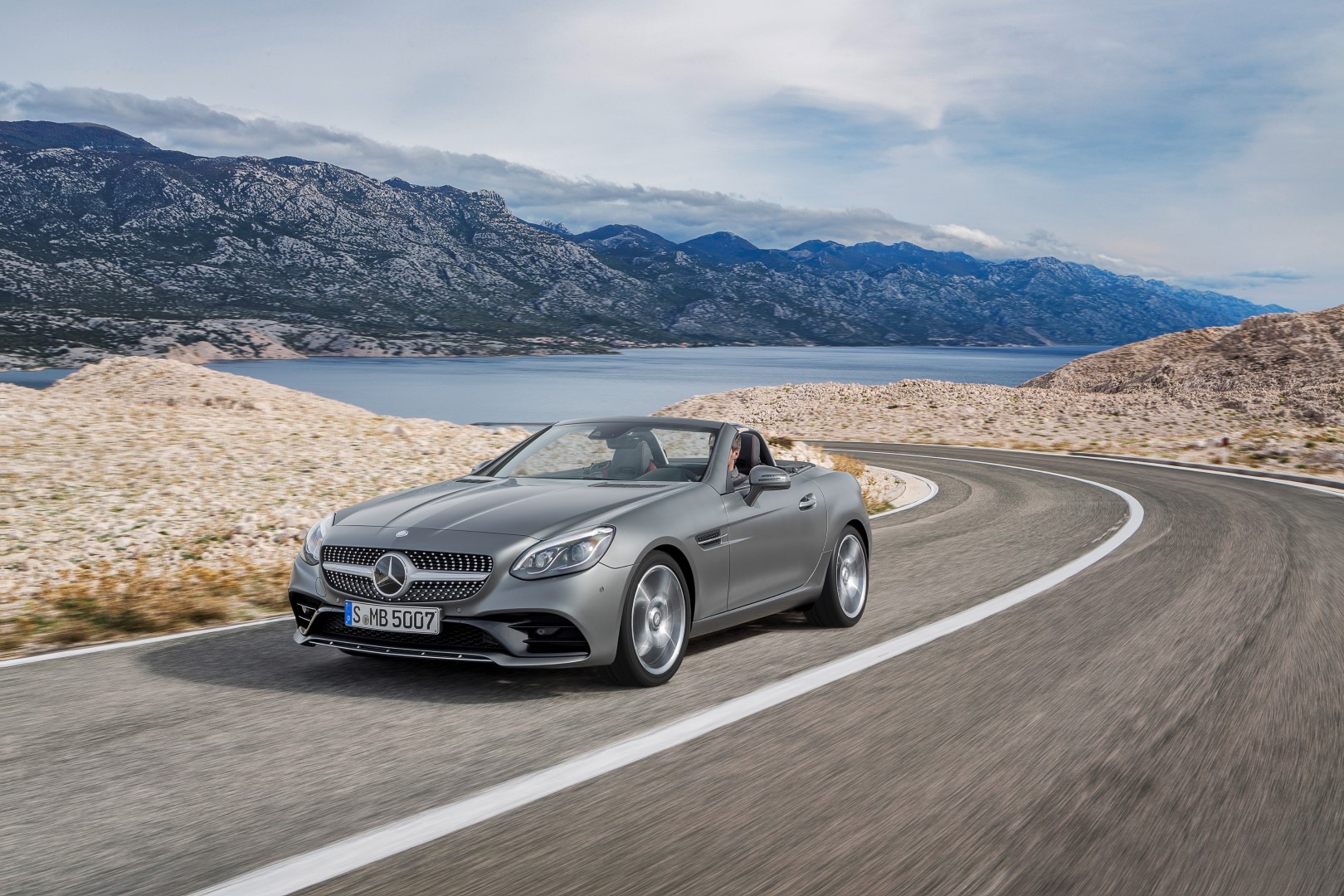 Yeni Mercedes-Benz SLC Türkiye’de satışa sunuldu