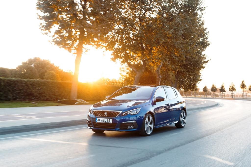Yeni Peugeot 308 satışa çıktı