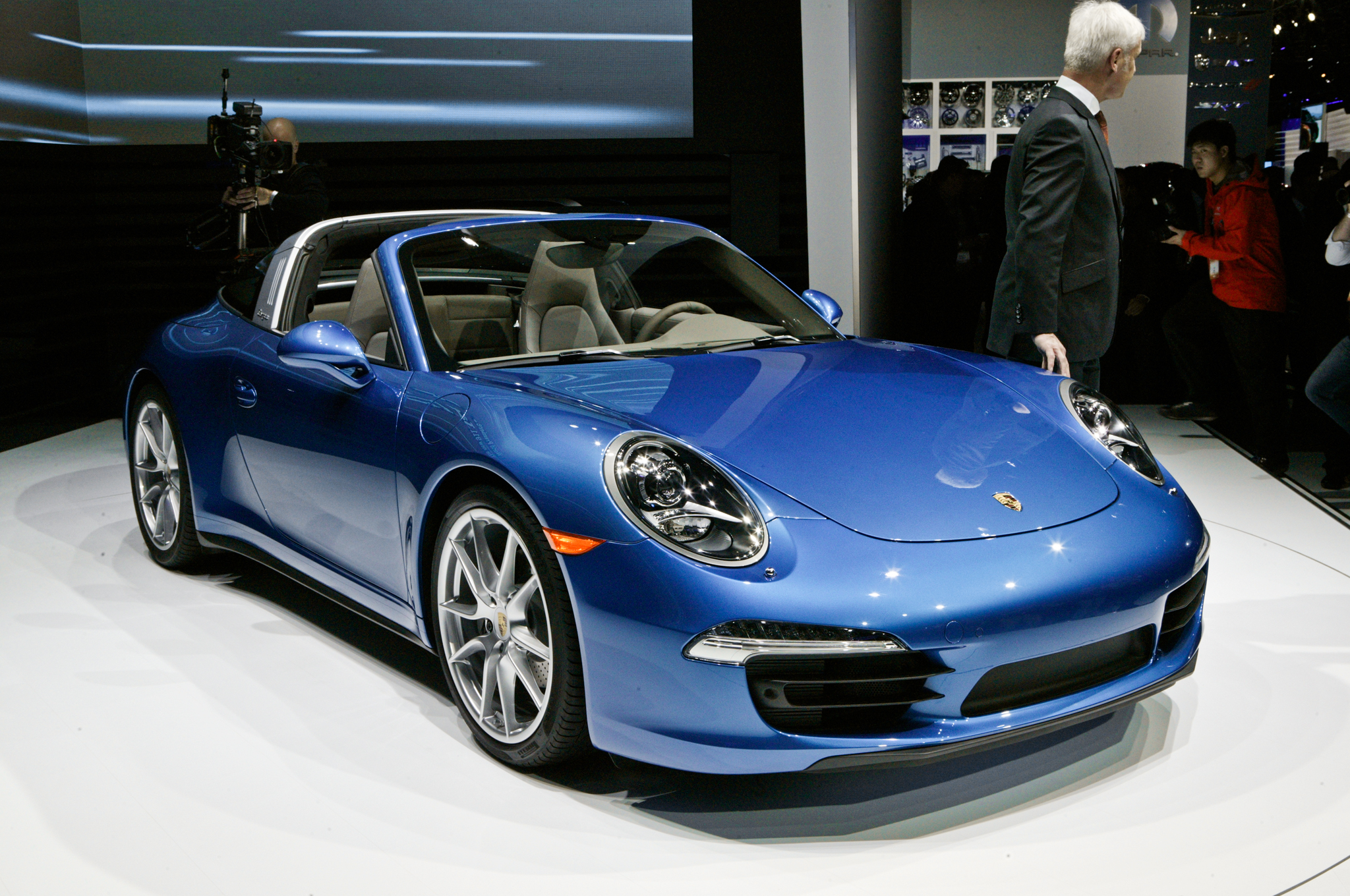 Yeni Porsche 911 Targa 4