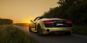 FOSTLA YORUMUYLA AUDI R8 V10