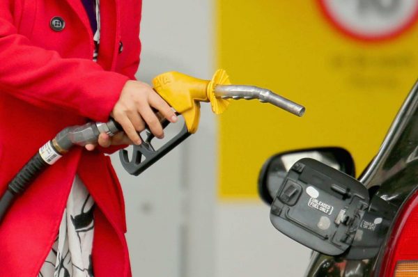 Benzine indirim