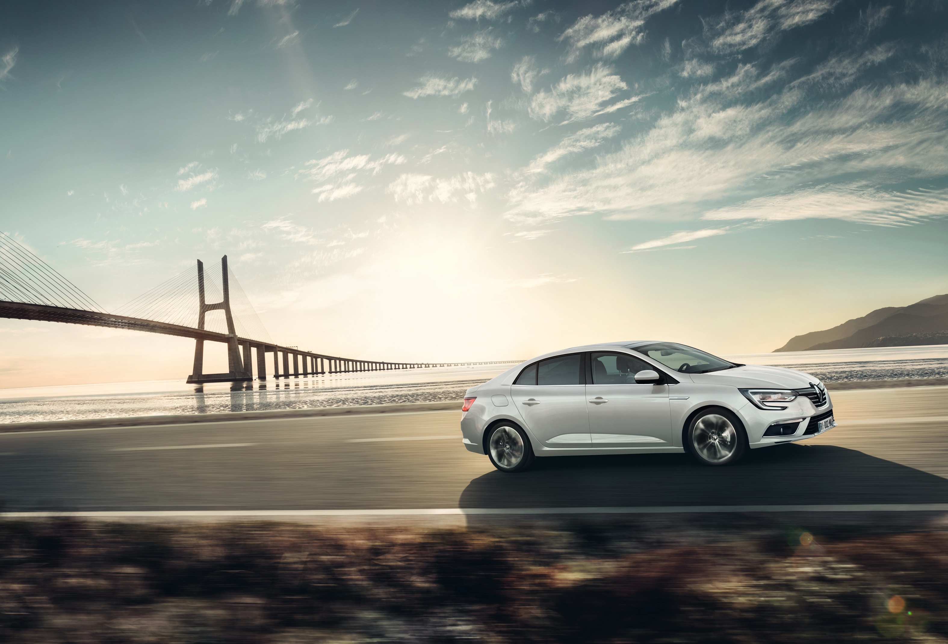 Yeni Megane Sedan Tanıtıldı