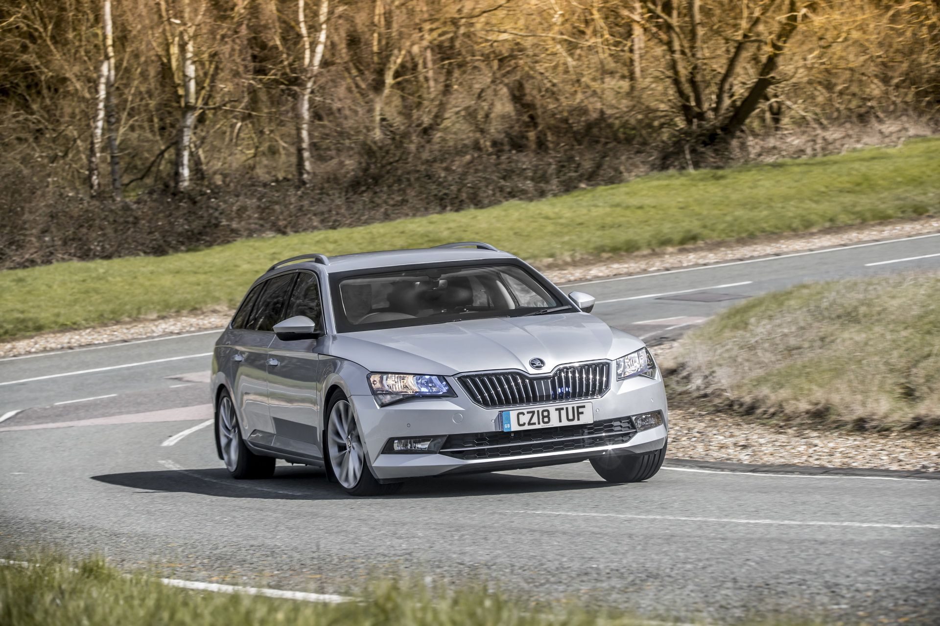 İlk tam zırhlı Skoda: 120 bin Poundluk bir Superb Wagon